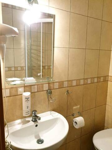 Фото номера Стандартный двухместный номер с 1 кроватью Курортные отели W Krainie Alicji Wellness &amp; Spa г. Наленчув 7